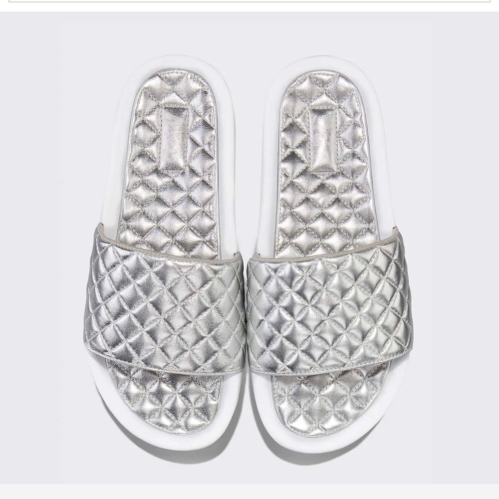 Women's Lusso Slide in chrome (silver) & white size 6 NWOT